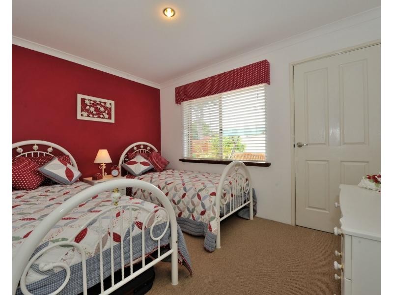 1 Laser Close, Warnbro WA 6169