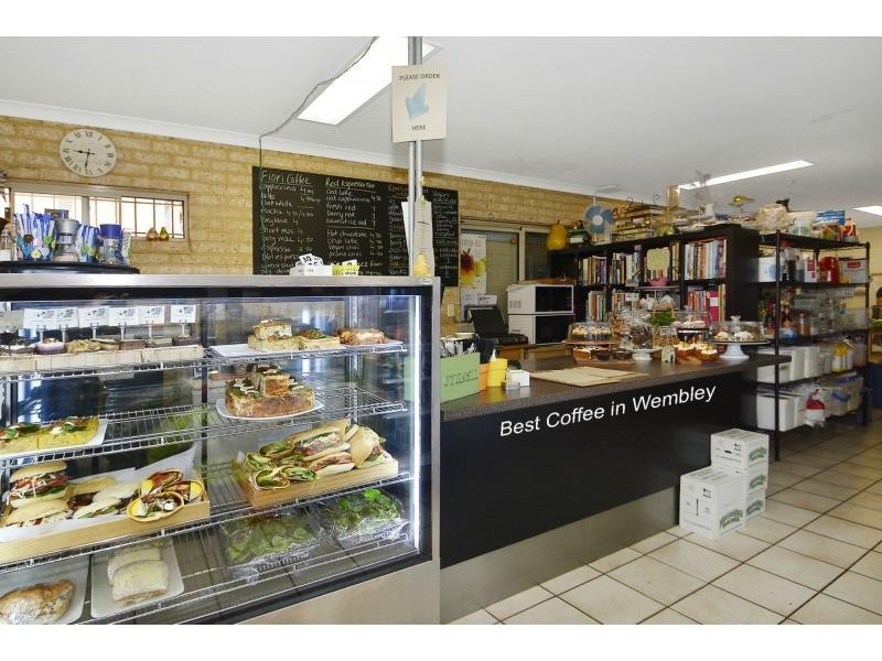 Unit 4a/49 Herdsman Parade, Wembley WA 6014