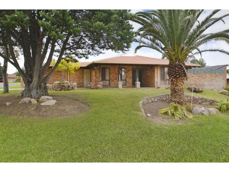 5 Moffat Place, Warwick WA 6024