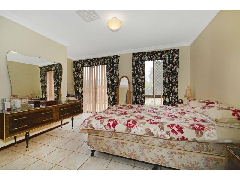 5 Moffat Place, Warwick WA 6024