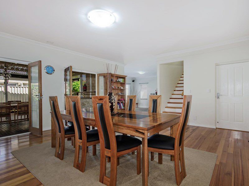 2 Knutsford Crescent, Port Kennedy WA 6172
