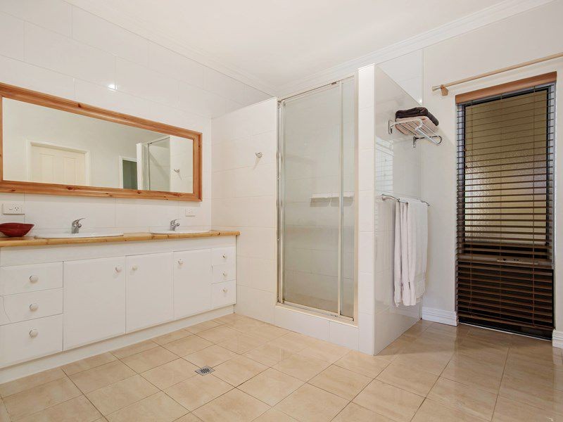 2 Knutsford Crescent, Port Kennedy WA 6172