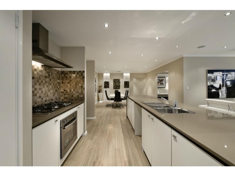 8 Strathmore Close, Baldivis WA 6171