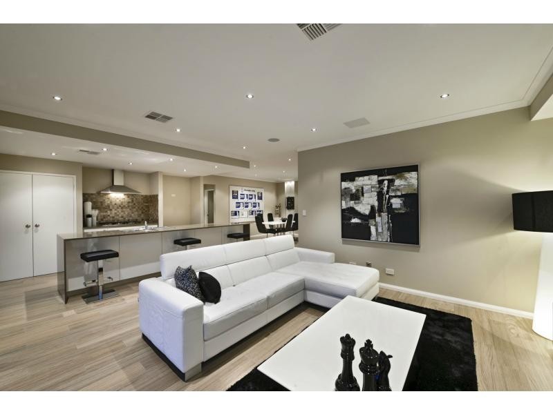 8 Strathmore Close, Baldivis WA 6171