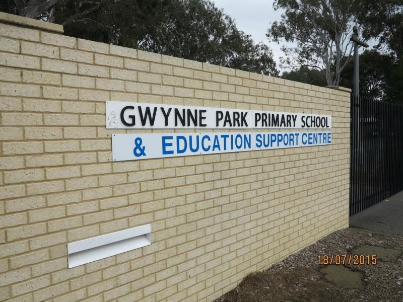 32 Duri Street, Armadale WA 6112