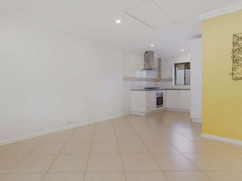 6/18 Waller Street, Rockingham WA 6168