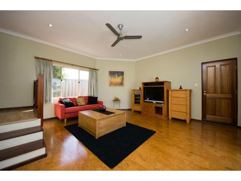 7 Rae Place, Leeming WA 6149