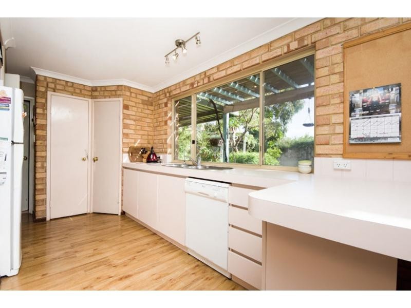 7 Rae Place, Leeming WA 6149