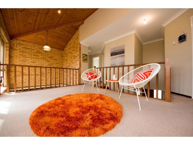 7 Rae Place, Leeming WA 6149