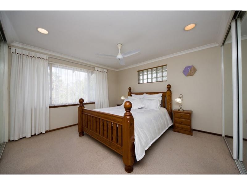 7 Rae Place, Leeming WA 6149