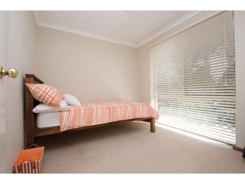 7 Rae Place, Leeming WA 6149