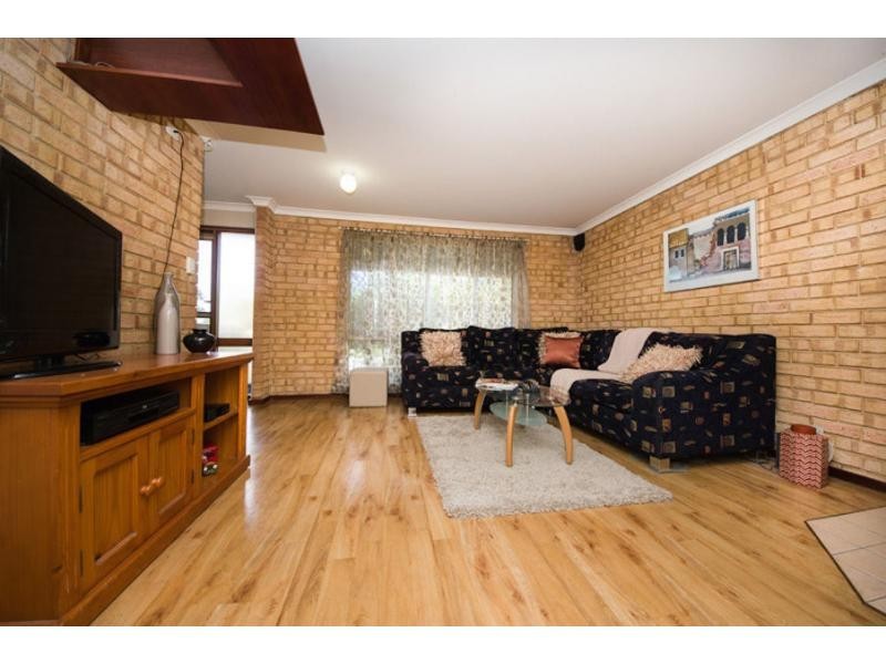 7 Rae Place, Leeming WA 6149