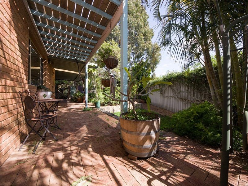7 Rae Place, Leeming WA 6149