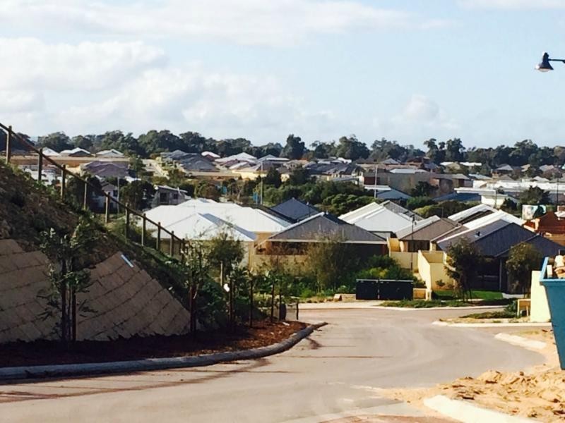 11 Barringarra Concourse, Madora Bay WA 6210