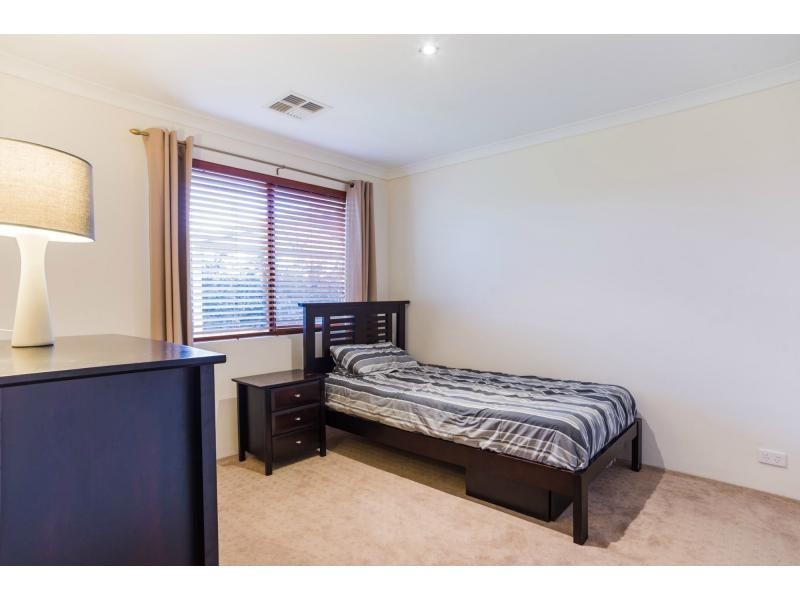 42 Wicklow Circle, Darch WA 6065