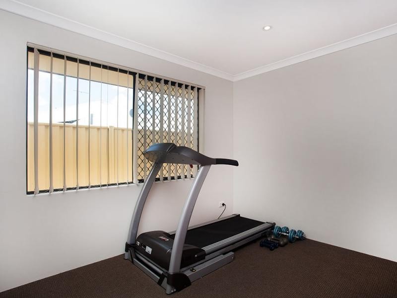 67 Yandella Promenade, Tapping WA 6065