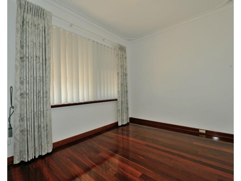 7 Ledgard Street, Rockingham WA 6168