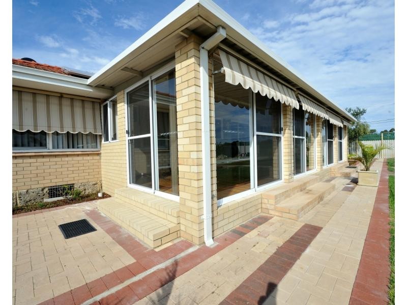7 Ledgard Street, Rockingham WA 6168