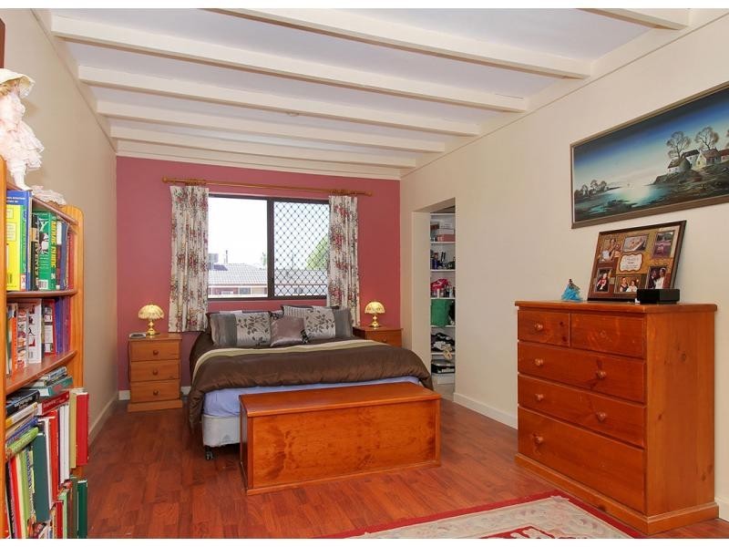 4 Cowie Place, Dianella WA 6059