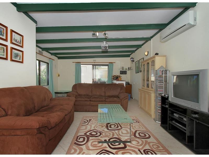 4 Cowie Place, Dianella WA 6059