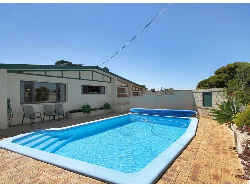 4 Cowie Place, Dianella WA 6059