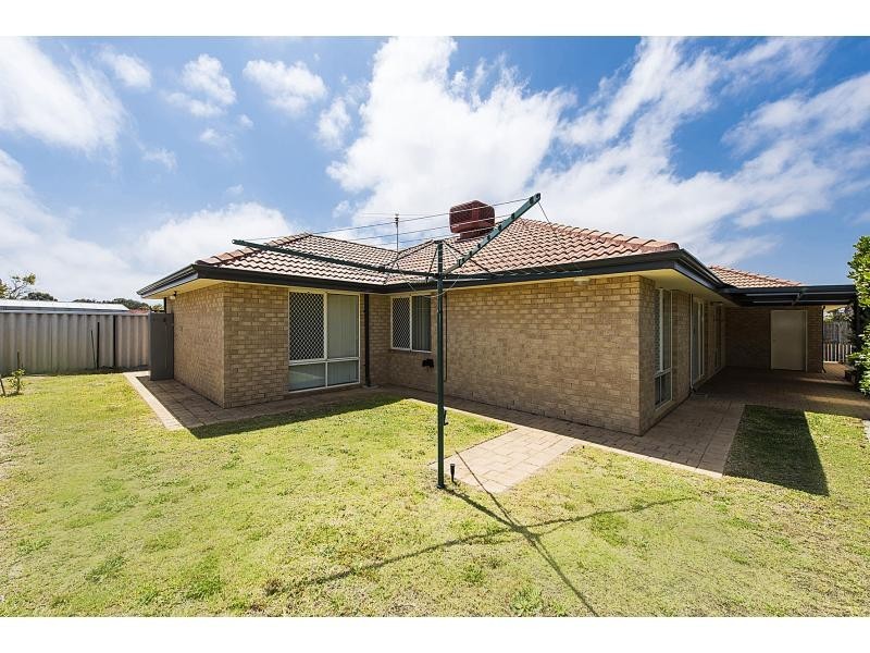 5 Hood Court, Port Kennedy WA 6172