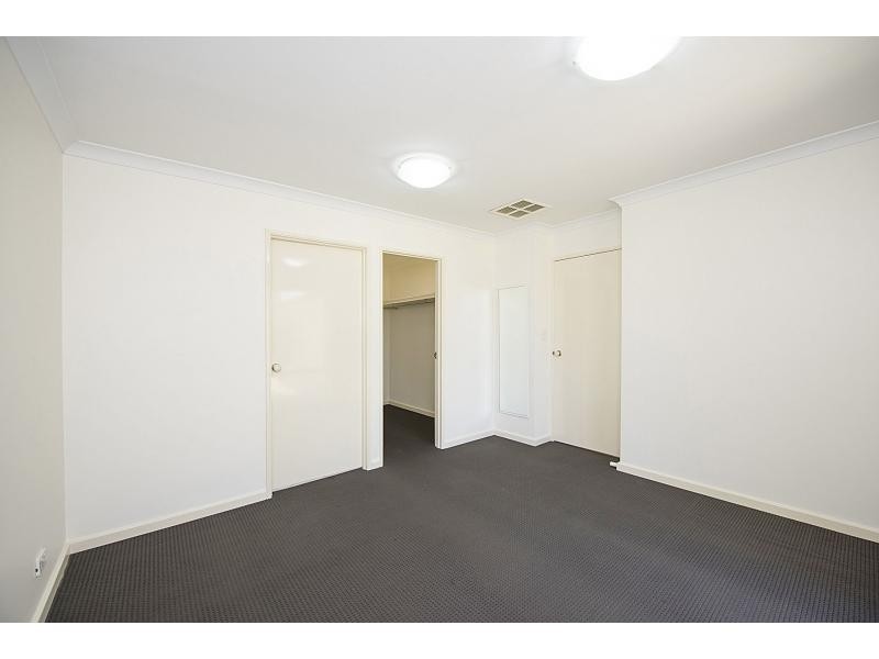 5 Hood Court, Port Kennedy WA 6172