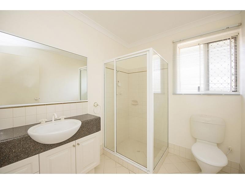 5 Hood Court, Port Kennedy WA 6172