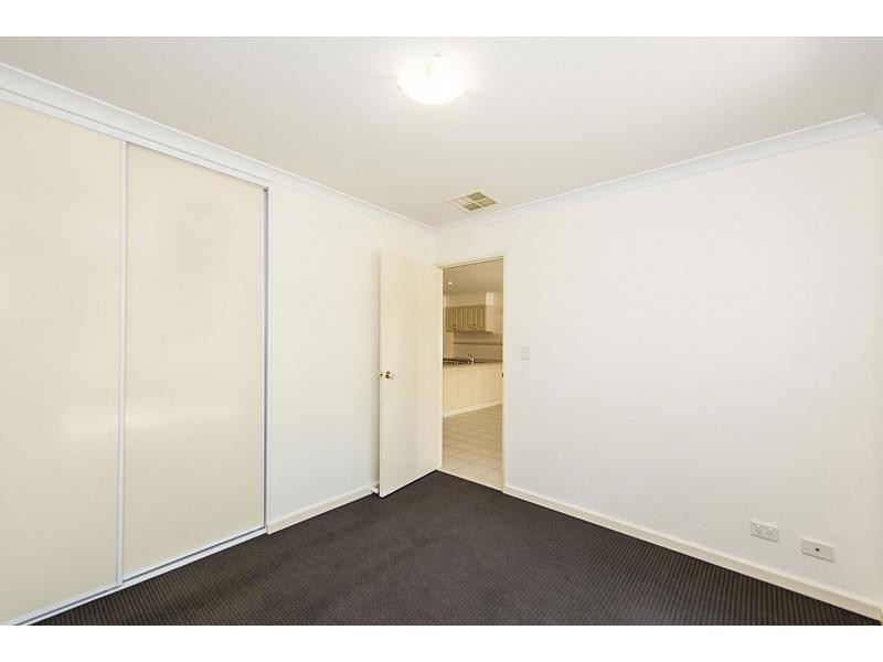 5 Hood Court, Port Kennedy WA 6172