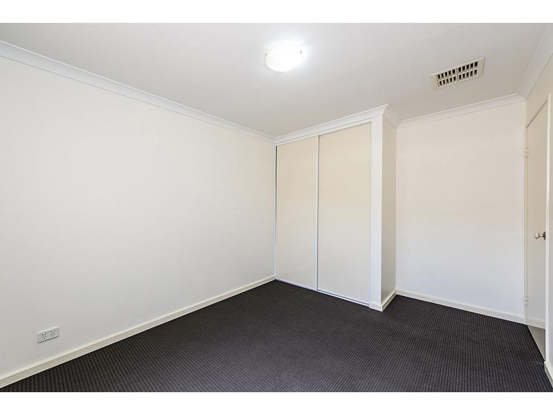 5 Hood Court, Port Kennedy WA 6172