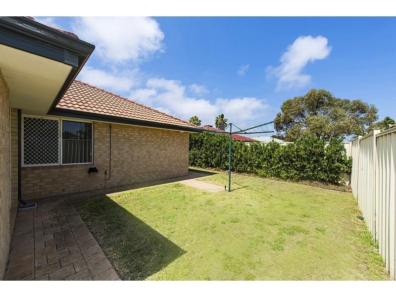 5 Hood Court, Port Kennedy WA 6172