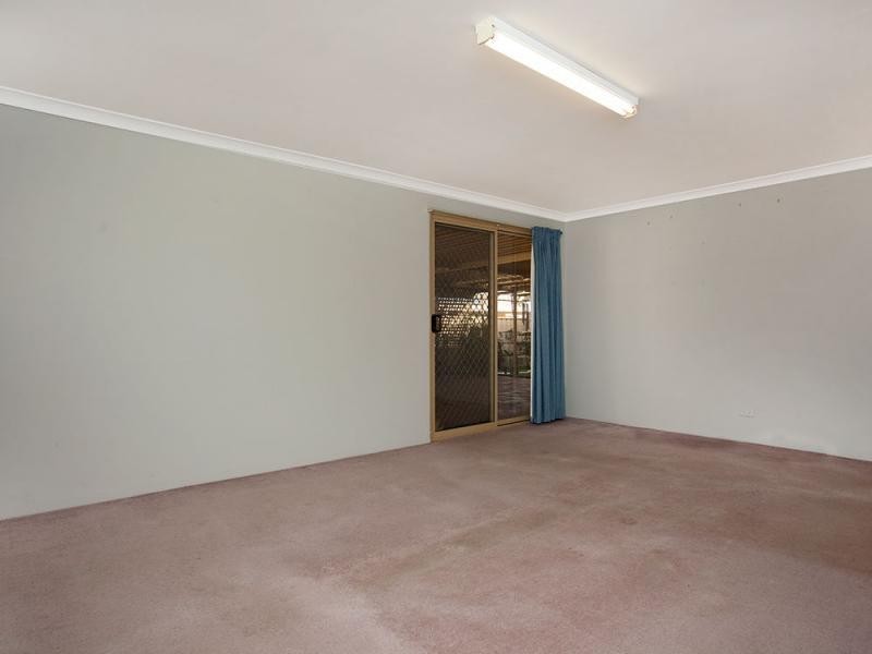 8 Sharpe Close, Waikiki WA 6169