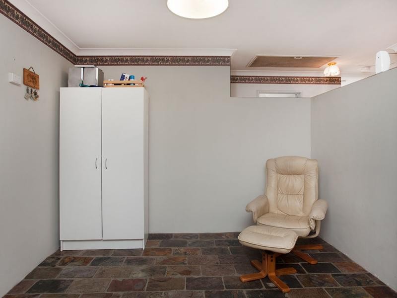 8 Sharpe Close, Waikiki WA 6169