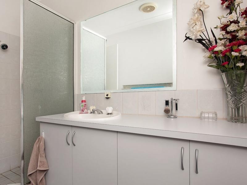 8 Sharpe Close, Waikiki WA 6169