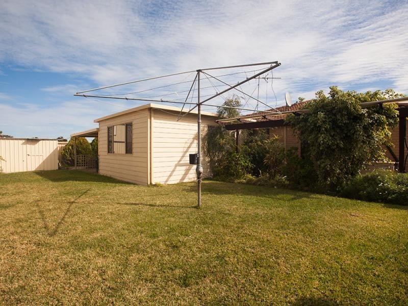 8 Sharpe Close, Waikiki WA 6169