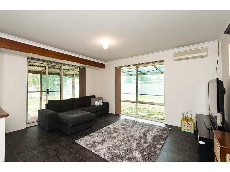 70 Murchison Road, Waikiki WA 6169