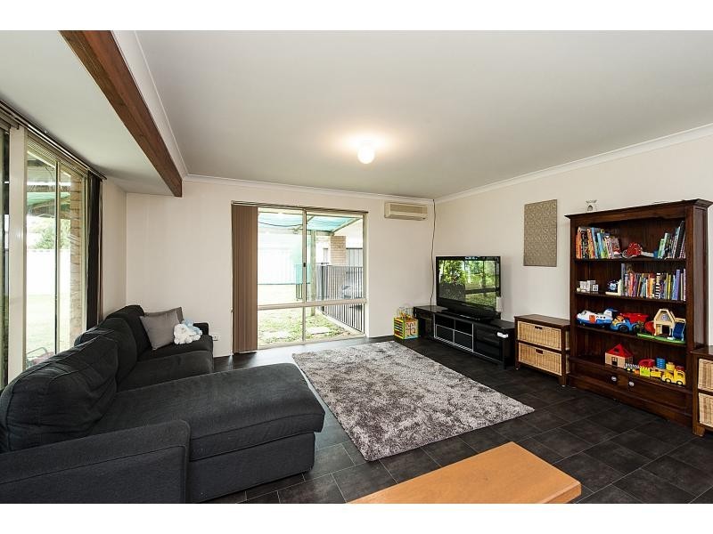 70 Murchison Road, Waikiki WA 6169