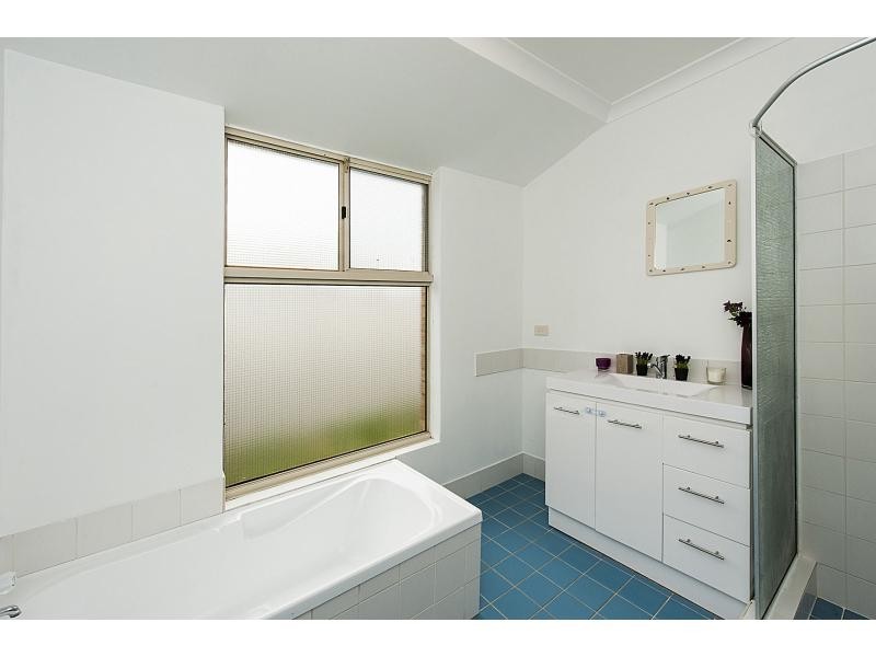 70 Murchison Road, Waikiki WA 6169