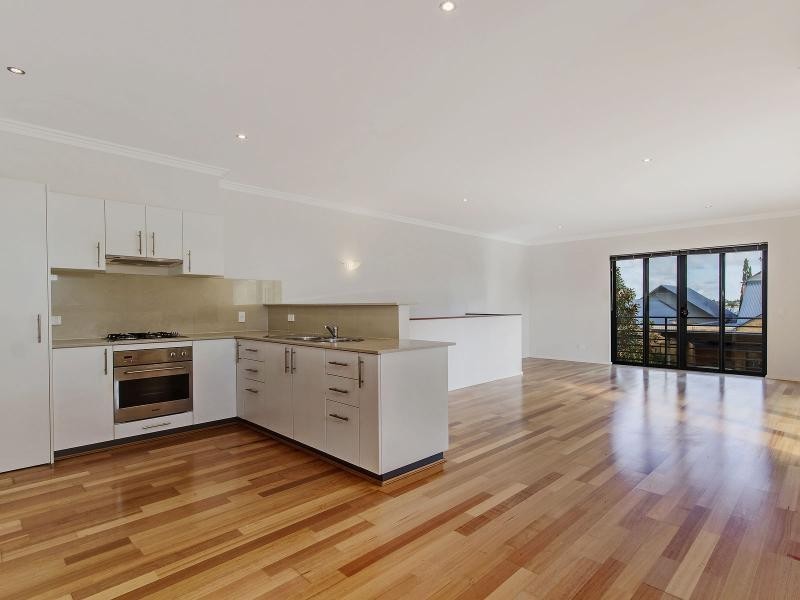 1/3 Sloan Street, Rockingham WA 6168