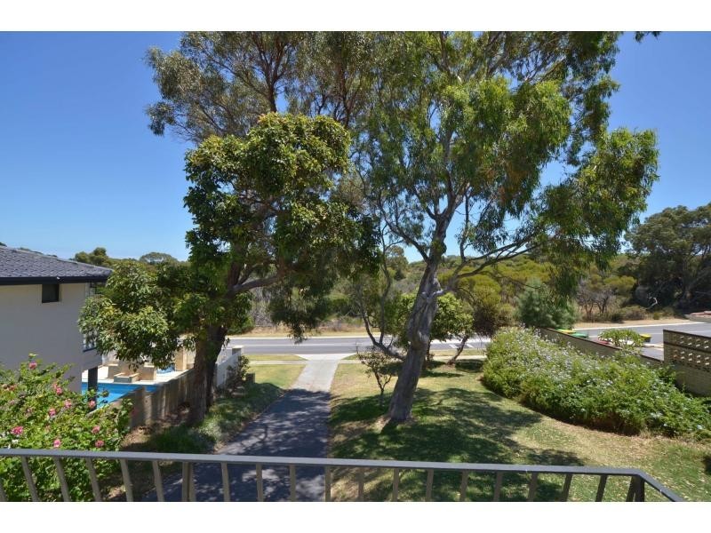 119 Elliott Road, Karrinyup WA 6018