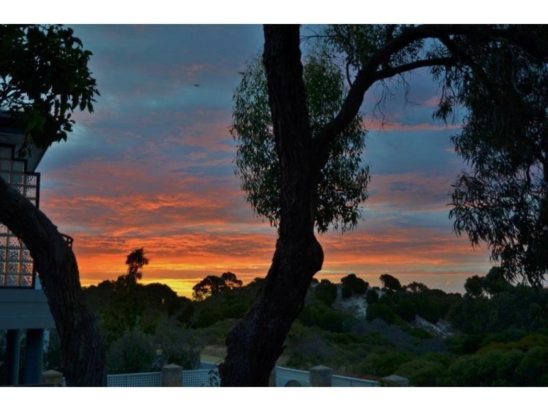 119 Elliott Road, Karrinyup WA 6018