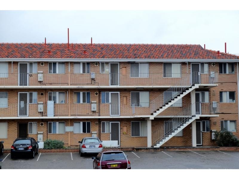 12/83 Phoenix Road, Spearwood WA 6163