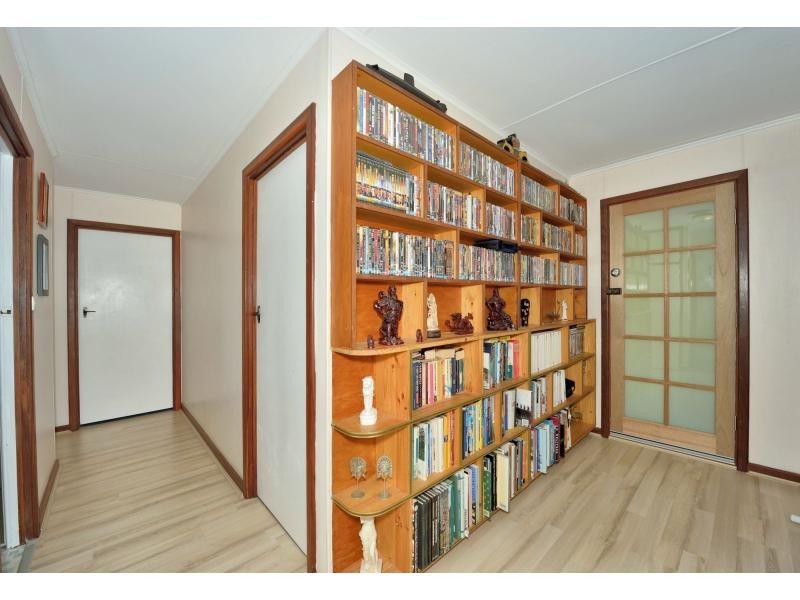 61 Crystaluna Drive, Golden Bay WA 6174