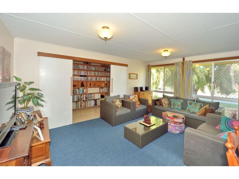 61 Crystaluna Drive, Golden Bay WA 6174