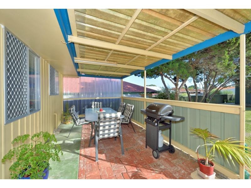 61 Crystaluna Drive, Golden Bay WA 6174