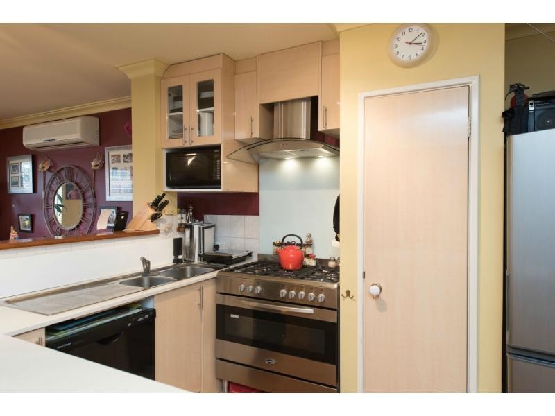 2A Davilak Street, Como WA 6152