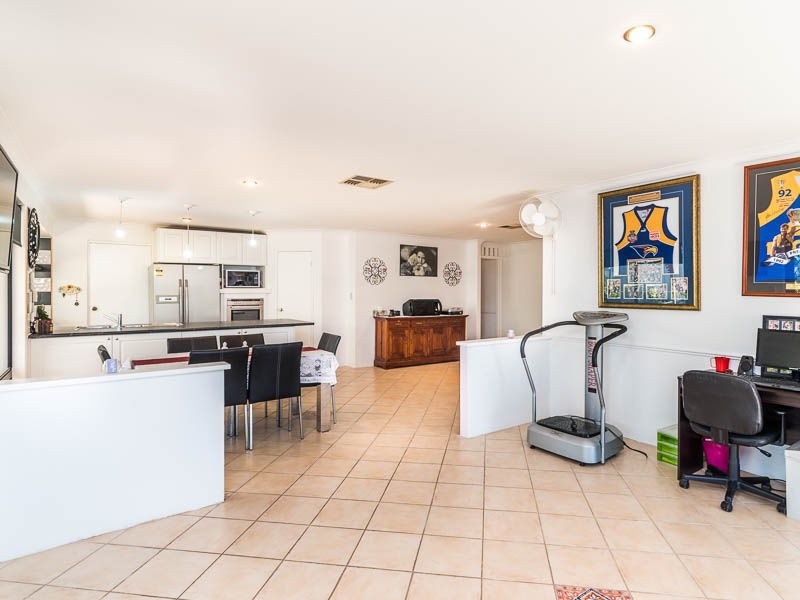 1 Millstream Place, Success WA 6164