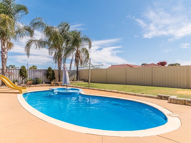 1 Millstream Place, Success WA 6164