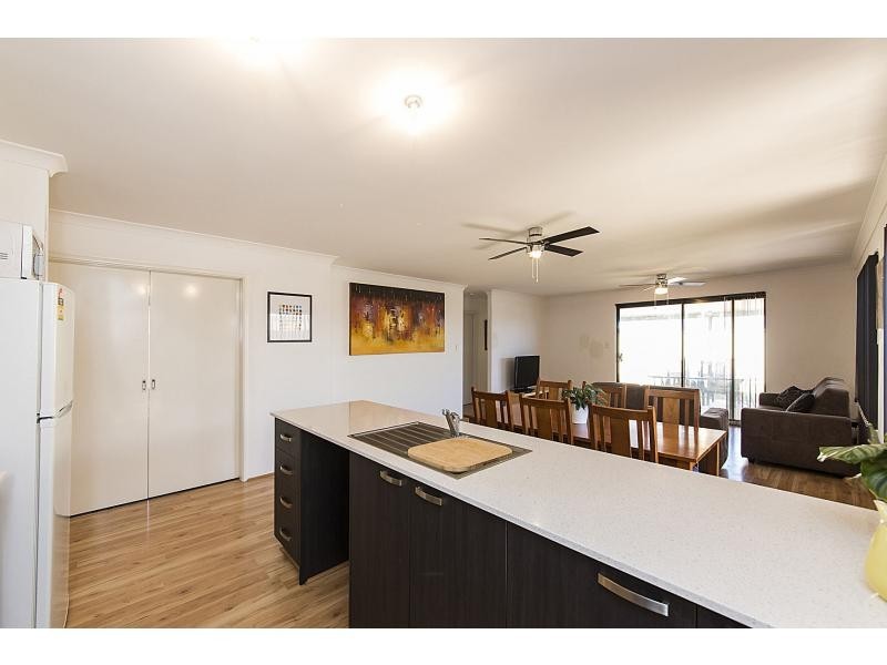 4 Mansfield Avenue, Butler WA 6036