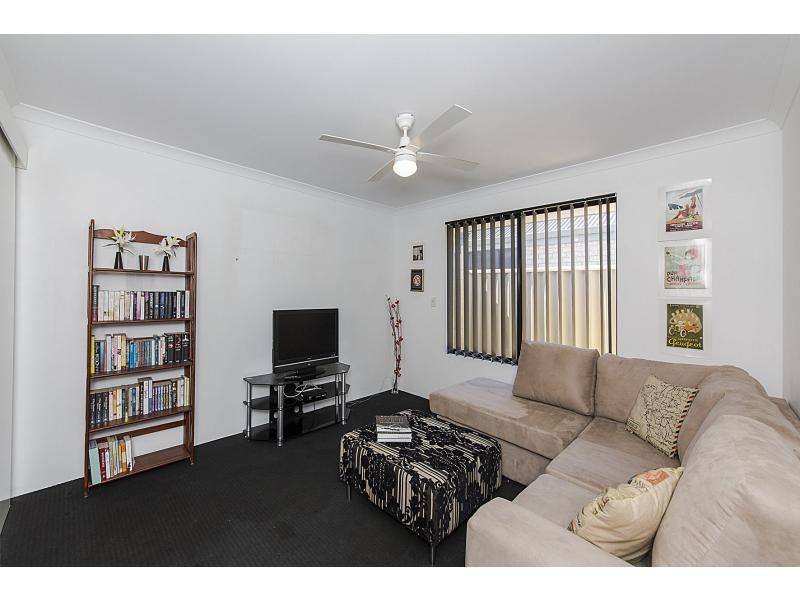 4 Mansfield Avenue, Butler WA 6036